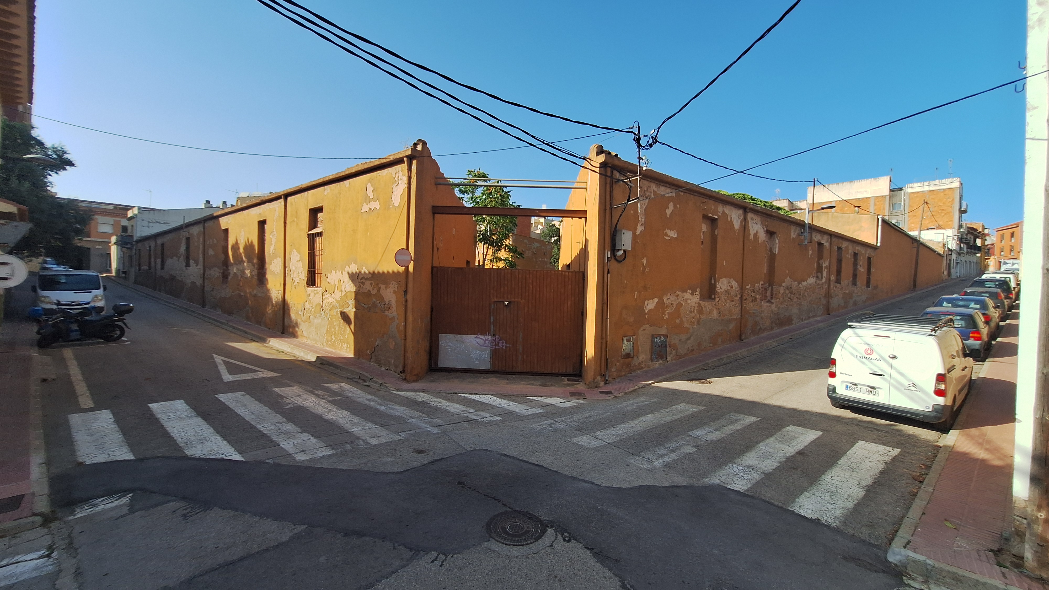 L'Ajuntament cedeix a la Generalitat els terrenys per construir 90 habitatges públics de lloguer assequible, amb vista a que comencin les obres al 2027