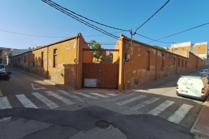 L'Ajuntament cedeix a la Generalitat els terrenys per construir 90 habitatges públics de lloguer assequible, amb vista a que comencin les obres al 2027
